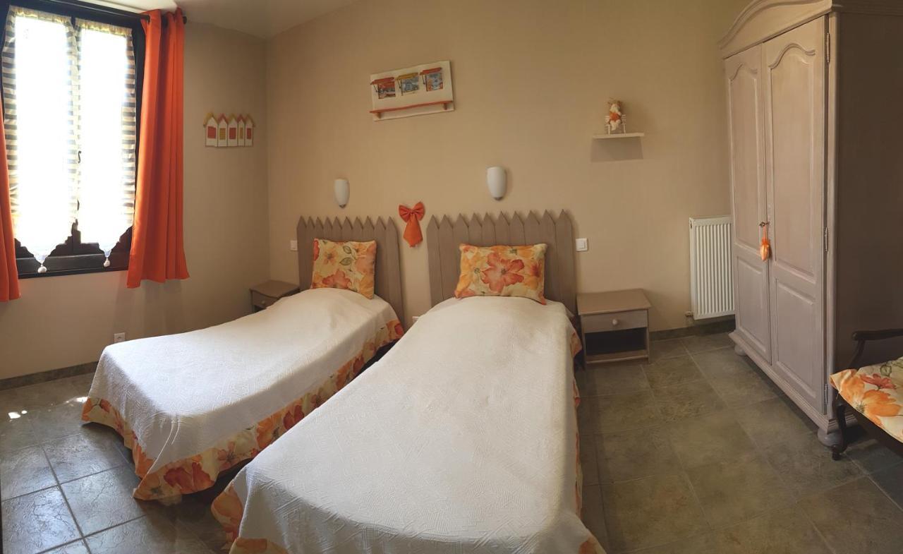 Le Gahoun - Chambres D'Hotes กาสเตส์ ภายนอก รูปภาพ